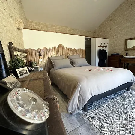 فندق مبيت وإفطار L'eden Chambre D'hotes Avec Jacuzzi Et Massages Saint-Aubin-la-Plaine