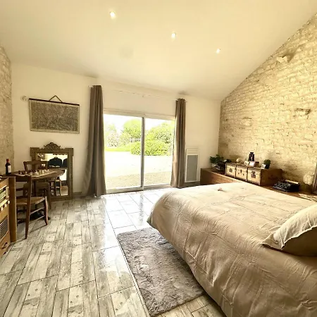 L'eden Chambre D'hotes Avec Jacuzzi Et Massages Saint-Aubin-la-Plaine